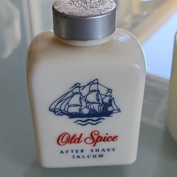 Vintage Old Spice Shaving Mug and Talcum Powder with Vintage Badger Brush - Picture 3 of 12